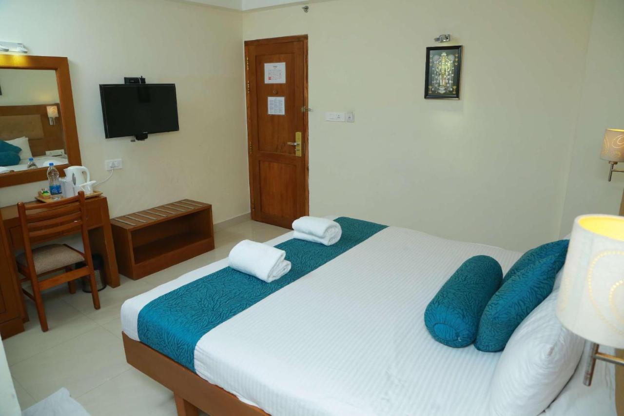 Vishnu Inn Ґуруваюр Екстер'єр фото